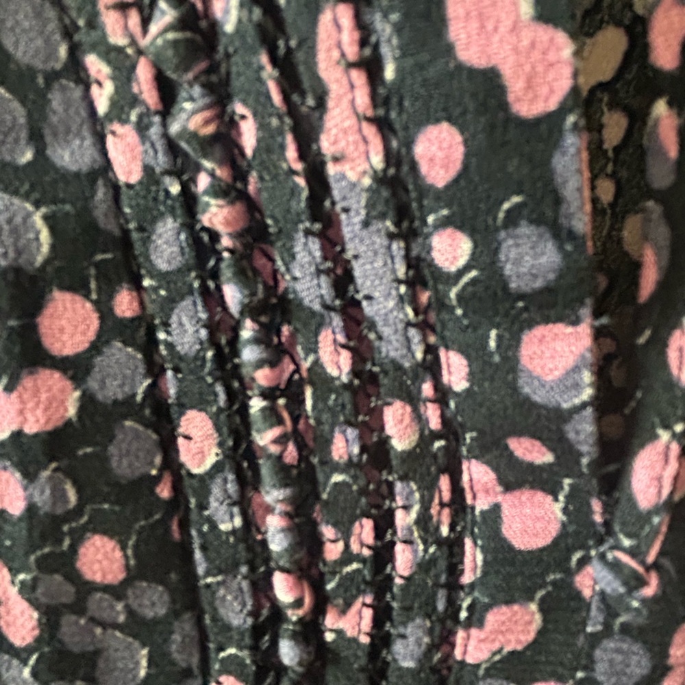 Daniel Rainn Blue and Pink Sleeveless Blouse - Picture 4 of 5